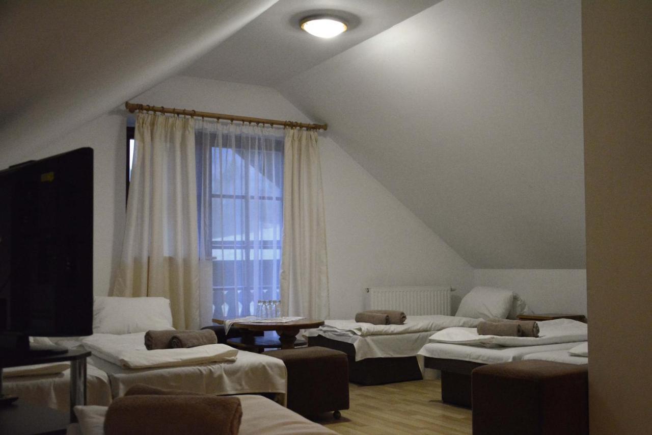 Penzion Dinda Stará ľubovňa Buitenkant foto